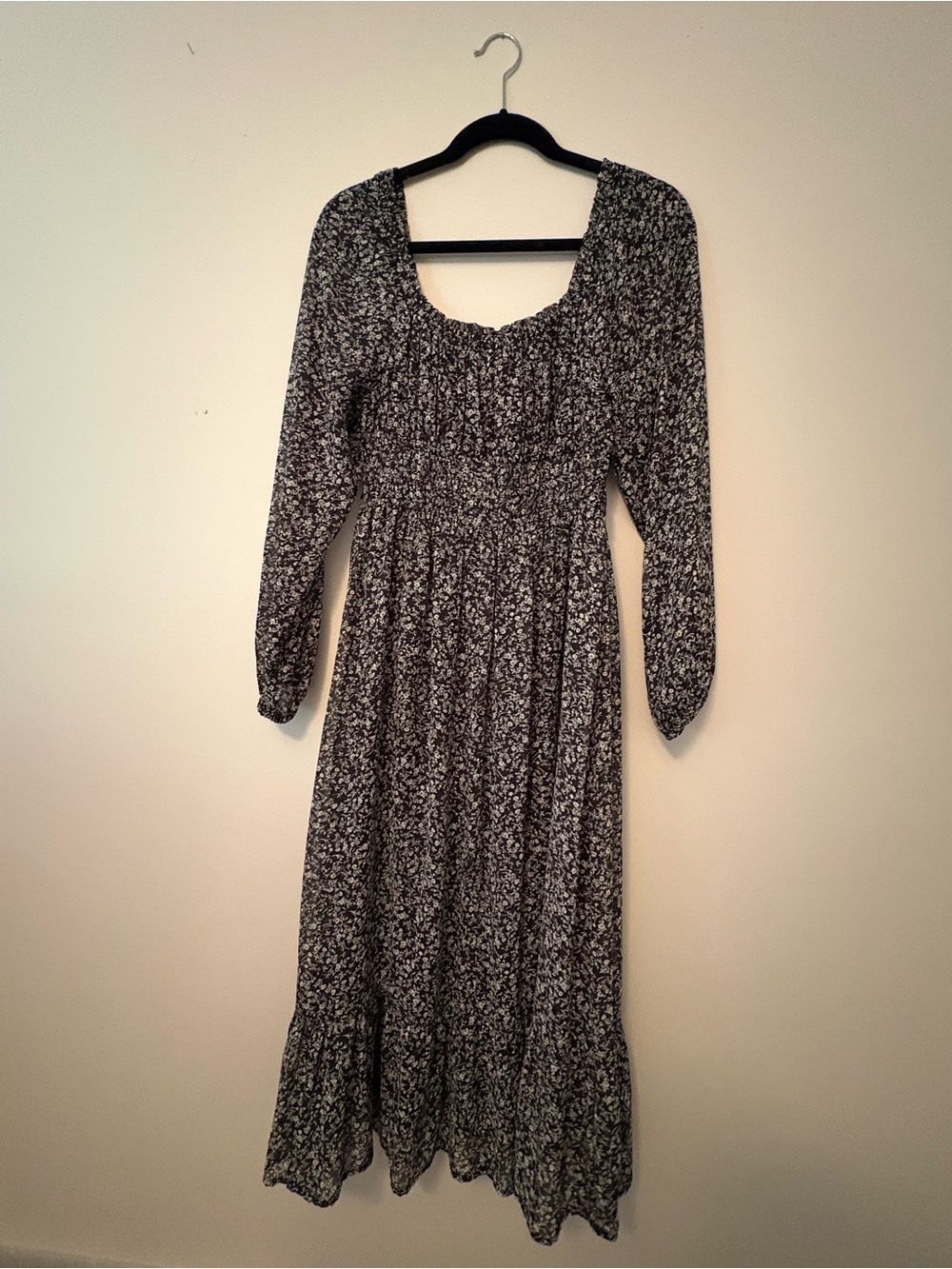 Black Floral Smocked Long Sleeve Midi Dress Small - Picture 7 of 10